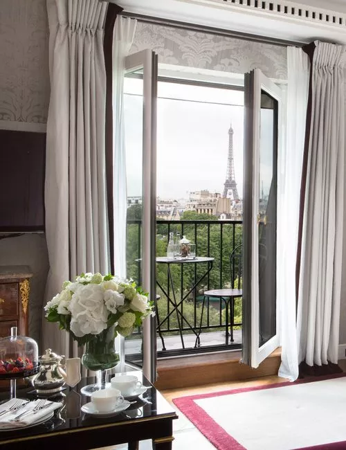La Réserve Paris, Paris