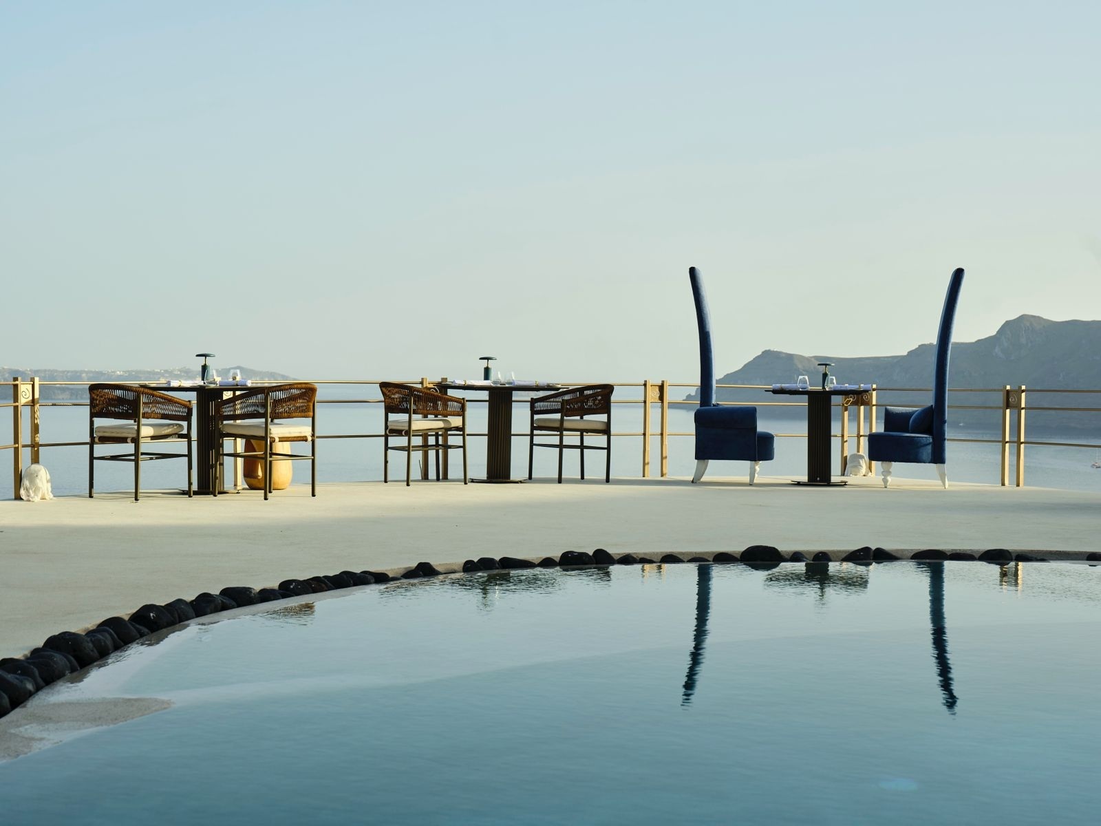 Lauda, Santorini