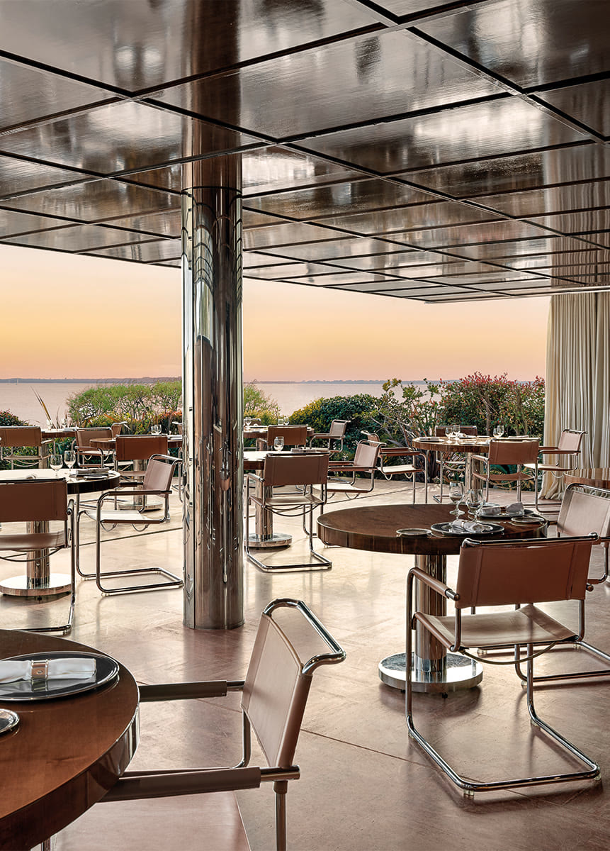 Les Pêcheurs (Cap d'Antibes Beach Hotel), French Riviera