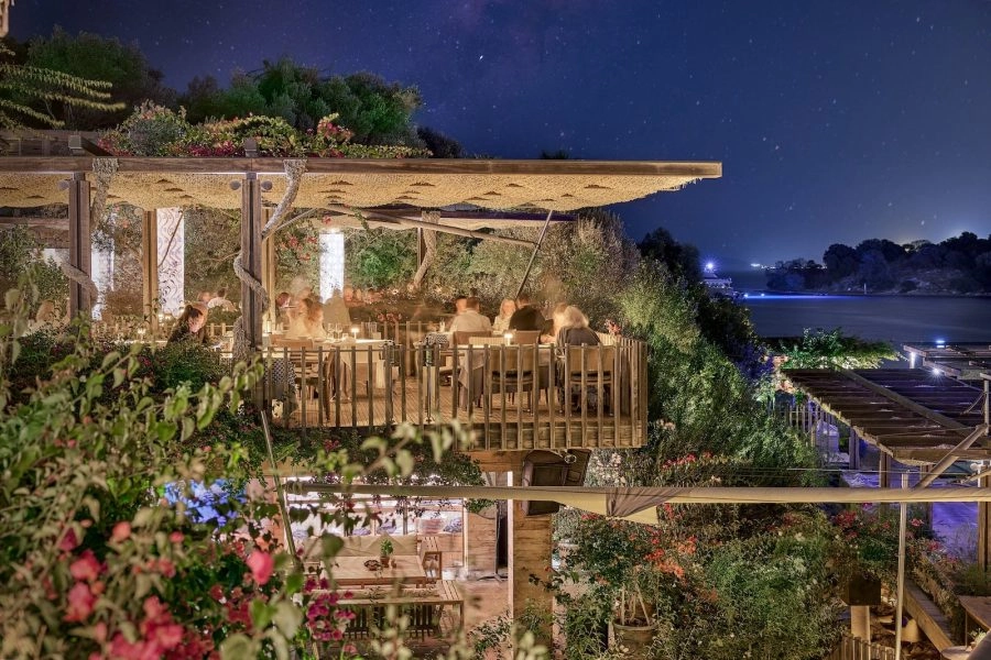 Maçakızı, Bodrum