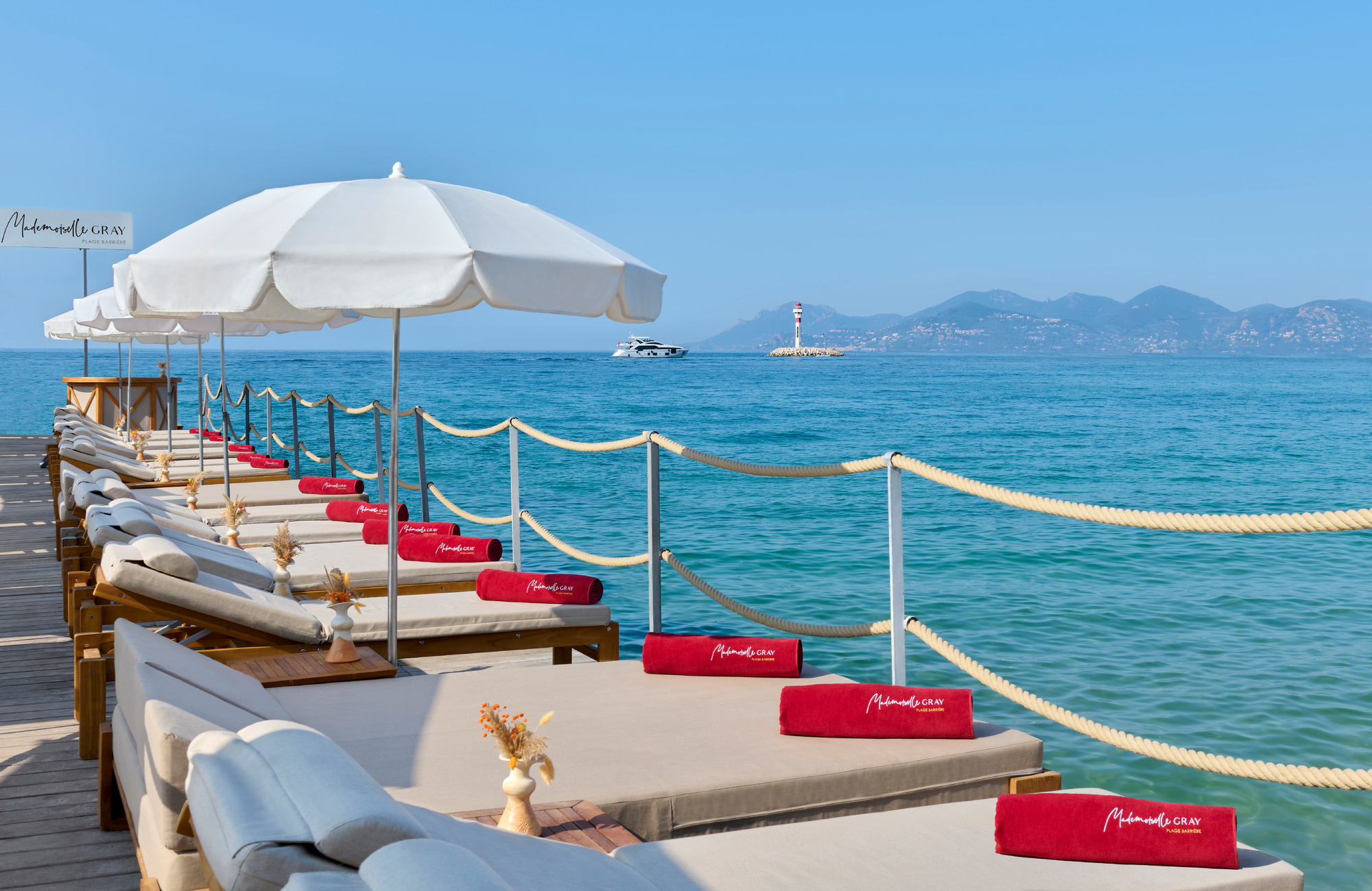 Mademoiselle Gray, Cannes