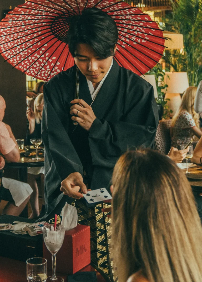 Mimi Kakushi, Dubai
